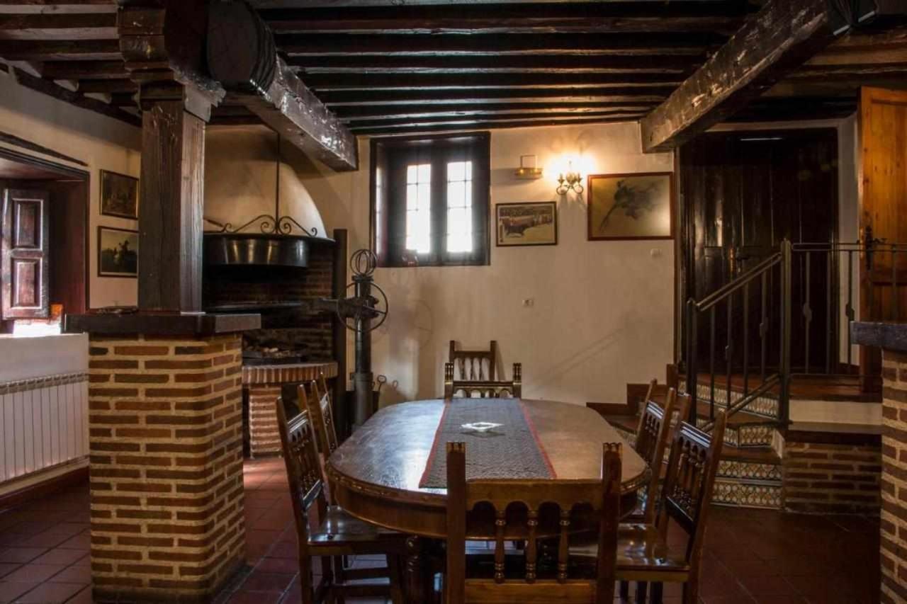 Casa Rural Paco Munogalindo Екстериор снимка
